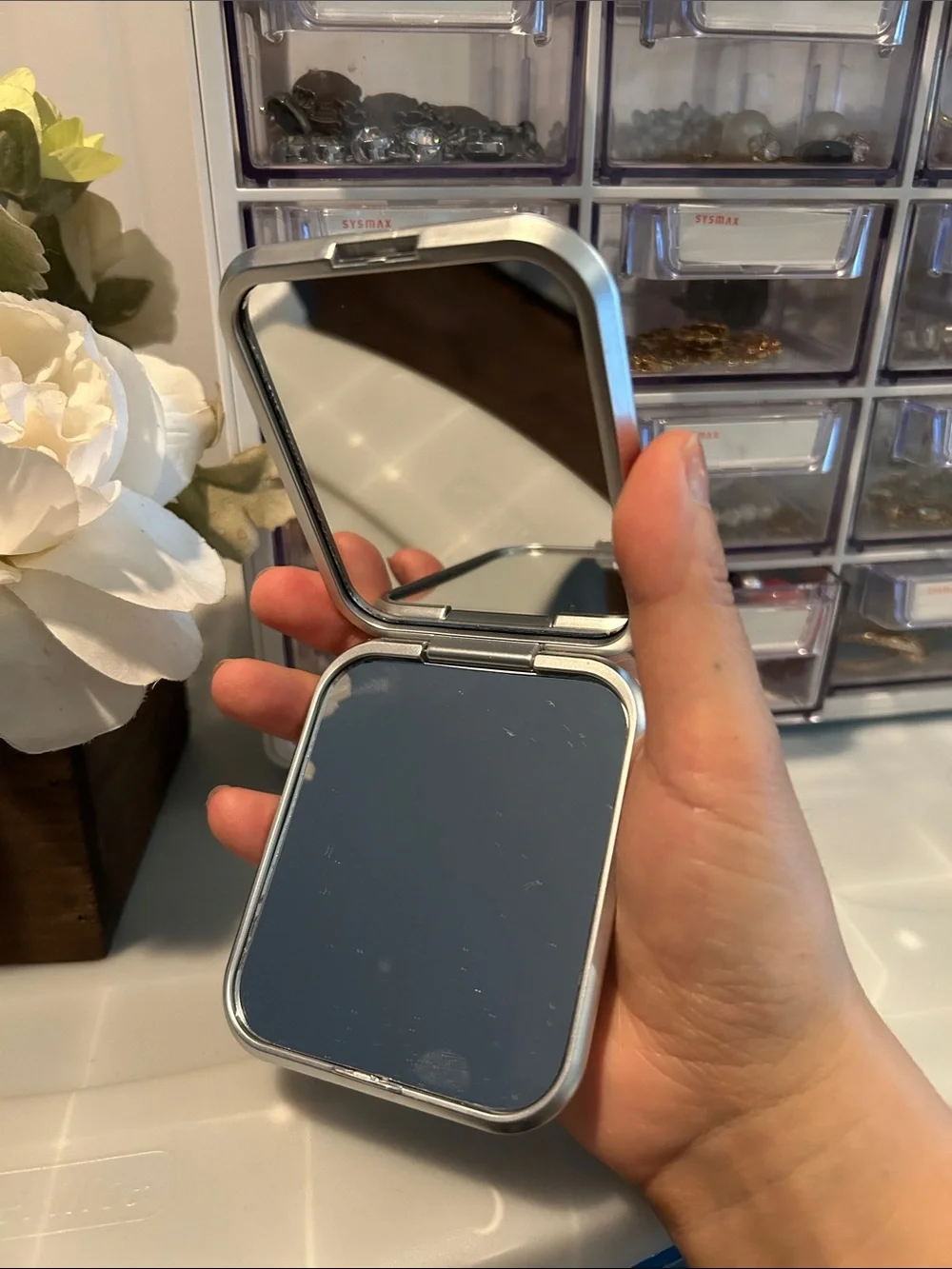 Metallic Compact Mirror - Silver - Picture 3 of 5